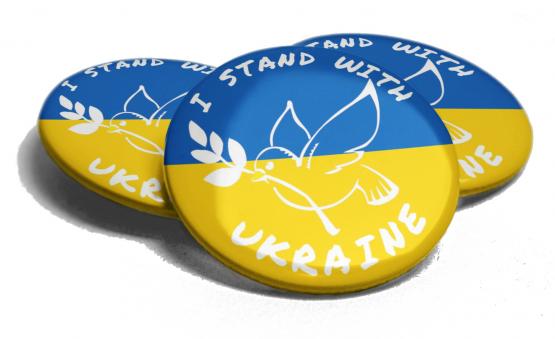 Set Buttons Ukraine mit Friedenstaube 59mm Anstecker Friedensdemo 